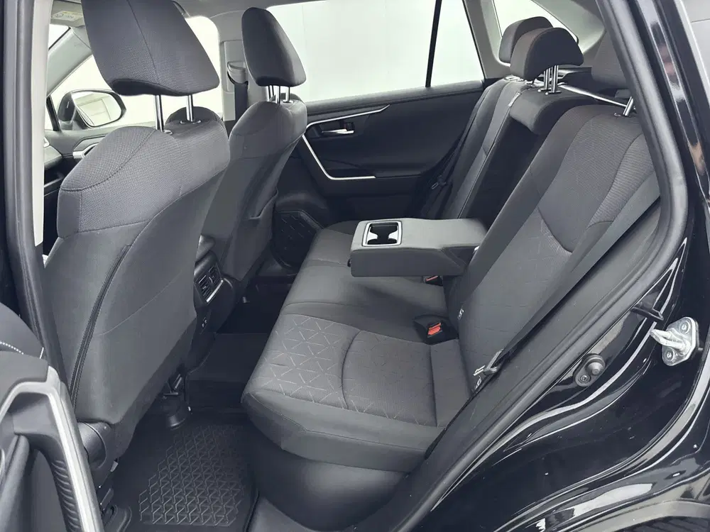 Toyota RAV 4 2.5 Hybrid Dynamic uit 2020, foto 16