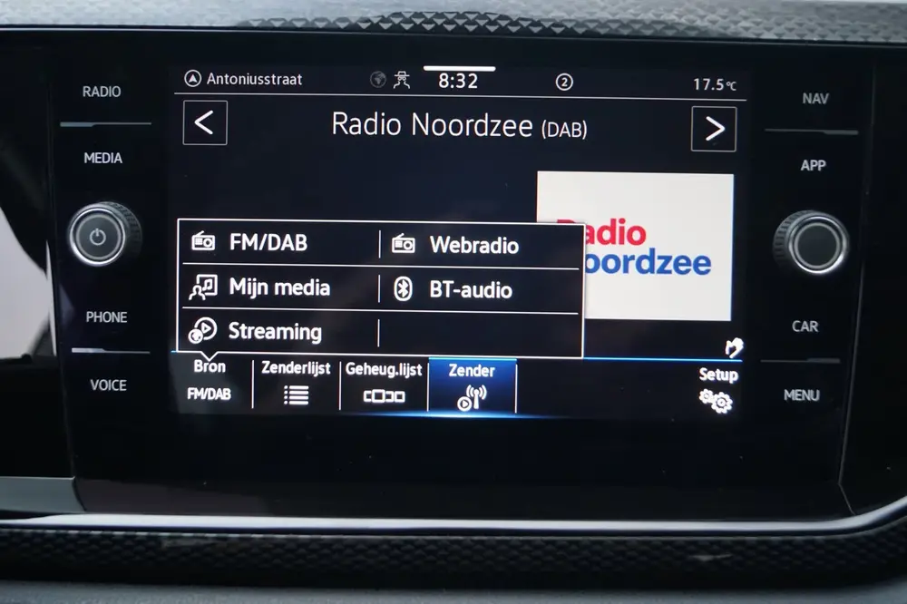 Volkswagen Taigo 1.0 TSI Life Business Autom Sports Stoelver uit 2023, foto 14