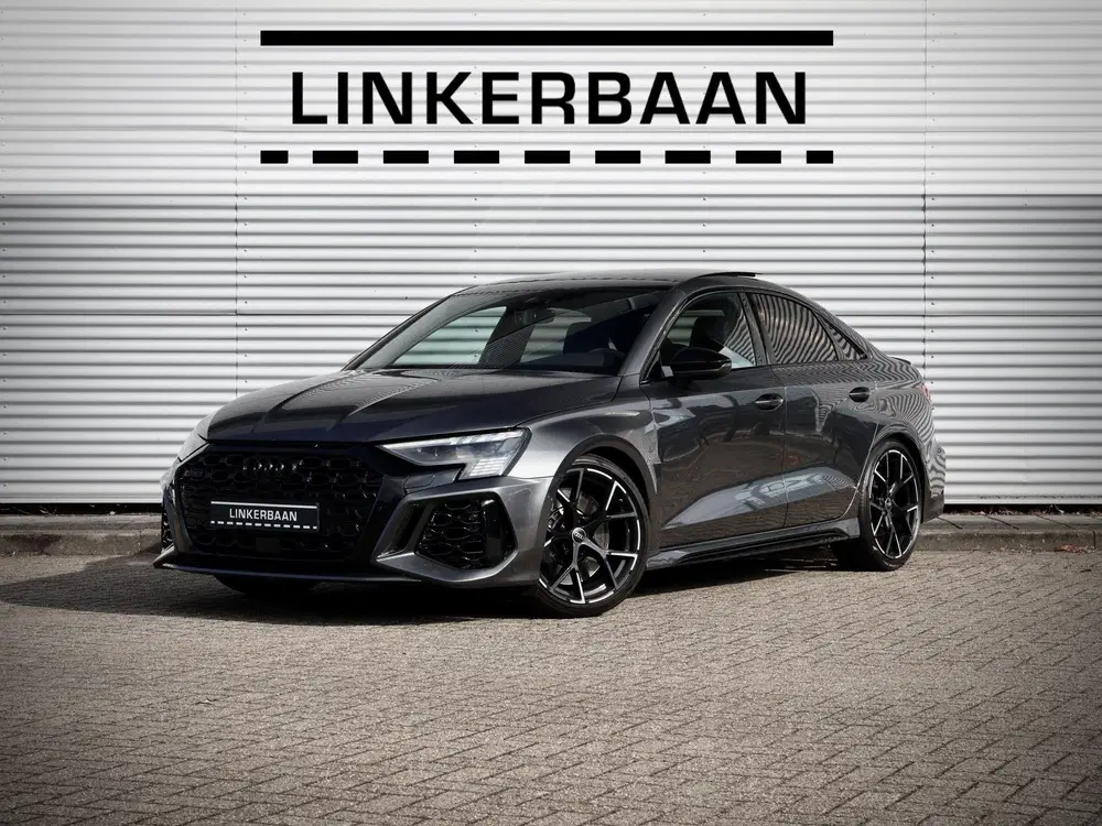 Audi RS3 2.5 TFSI Limousine Quattro 400pk uit 2022