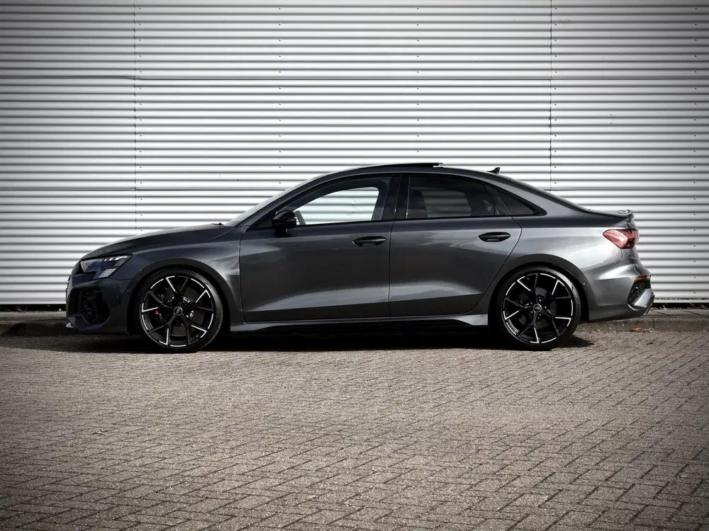 Audi RS3 2.5 TFSI Limousine Quattro 400pk uit 2022, foto 11