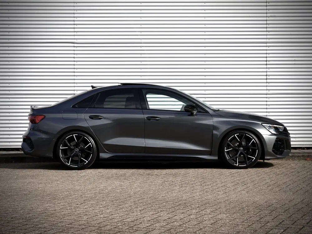Audi RS3 2.5 TFSI Limousine Quattro 400pk uit 2022, foto 14
