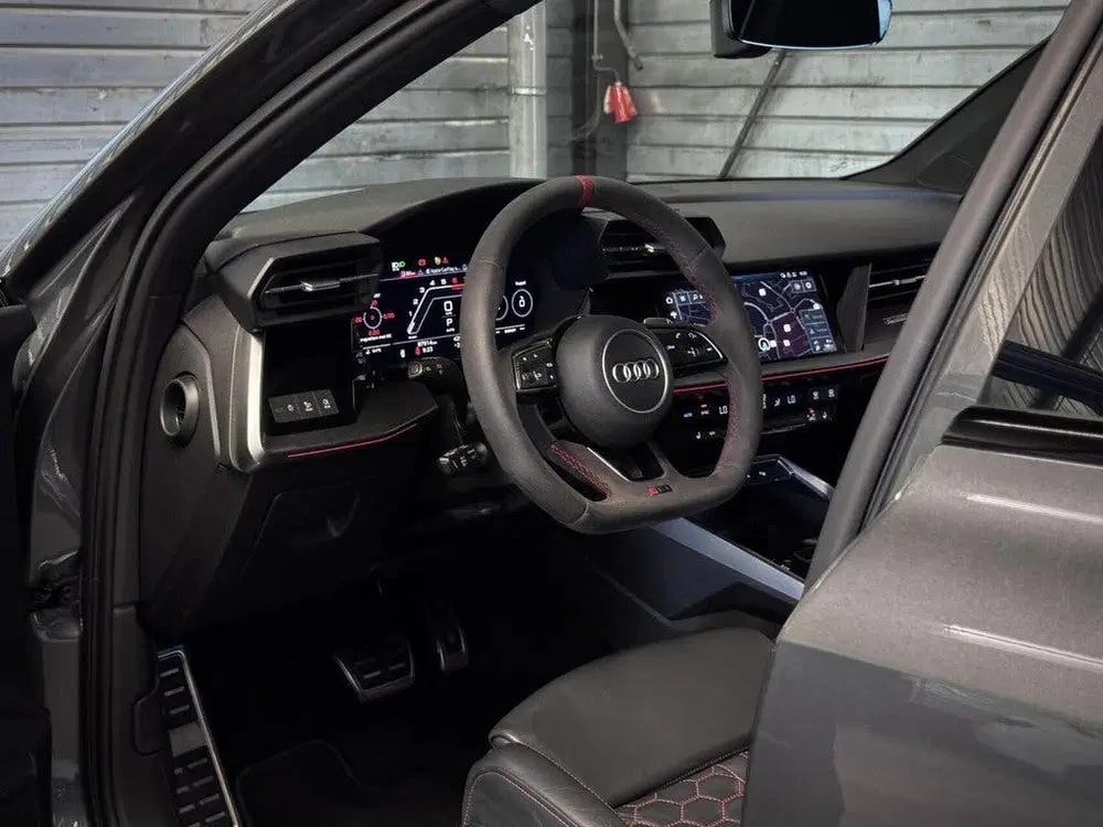 Audi RS3 2.5 TFSI Limousine Quattro 400pk uit 2022, foto 5