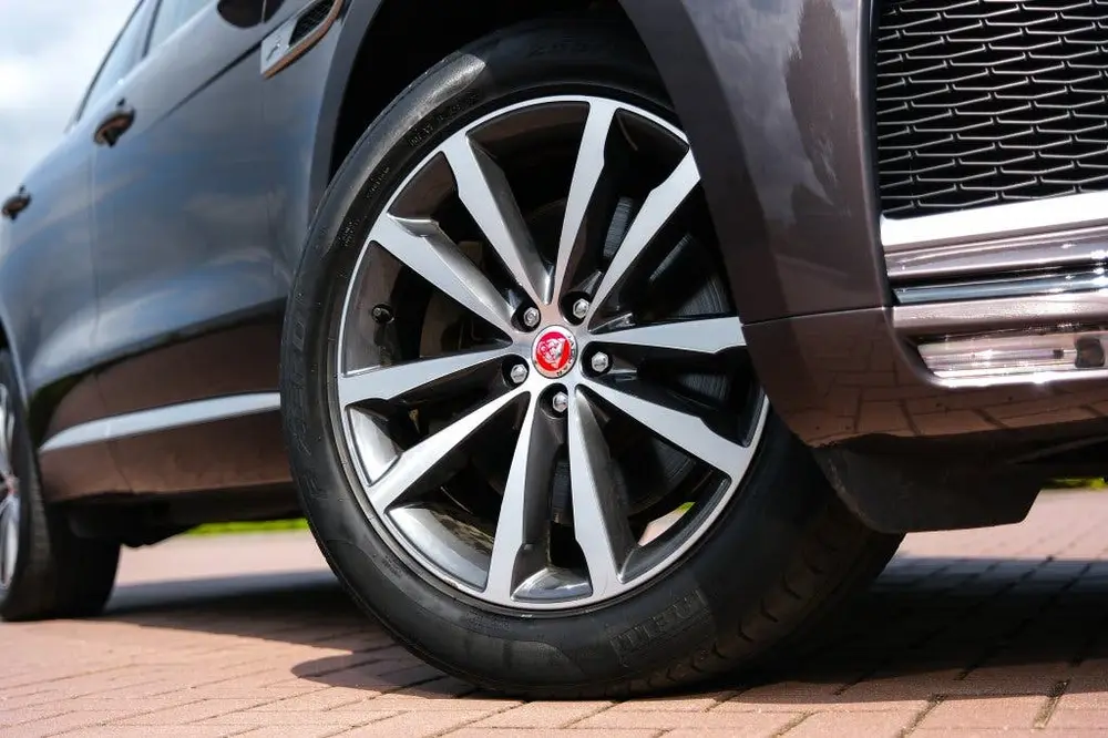 Jaguar F-Pace 2.0 P400e PHEV R-Dynamic Black uit 2022, foto 12