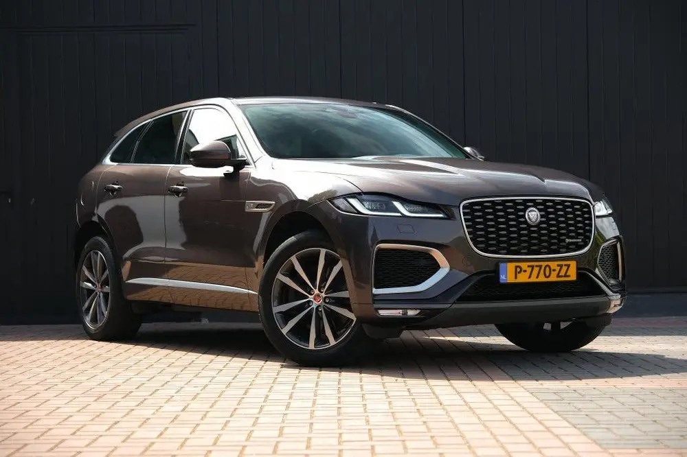 Jaguar F-Pace 2.0 P400e PHEV R-Dynamic Black uit 2022, foto 13