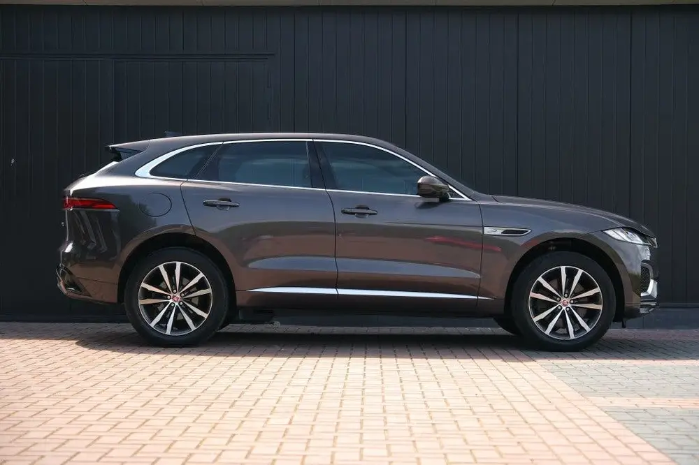 Jaguar F-Pace 2.0 P400e PHEV R-Dynamic Black uit 2022, foto 14