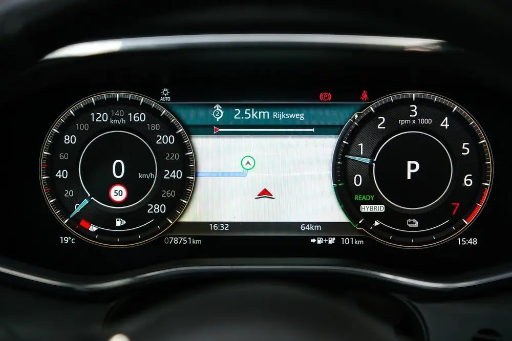 Jaguar F-Pace 2.0 P400e PHEV R-Dynamic Black uit 2022, foto 5