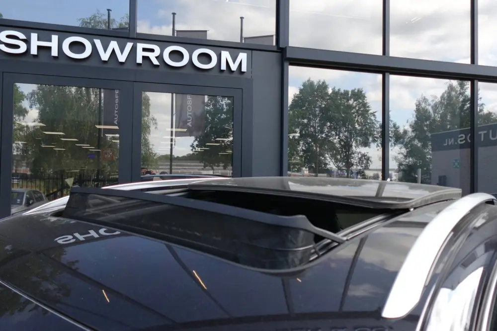 Volkswagen Tiguan 1.5 eTSI R-Line Business PANO KEYLESS H&K uit 2024, foto 5