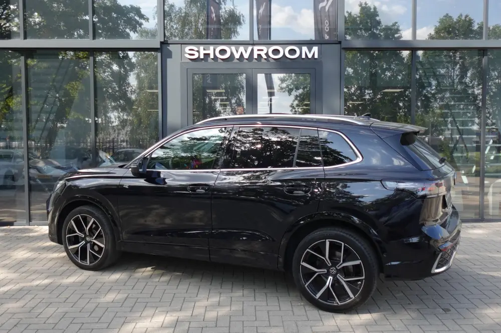 Volkswagen Tiguan 1.5 eTSI R-Line Business PANO KEYLESS H&K uit 2024, foto 7