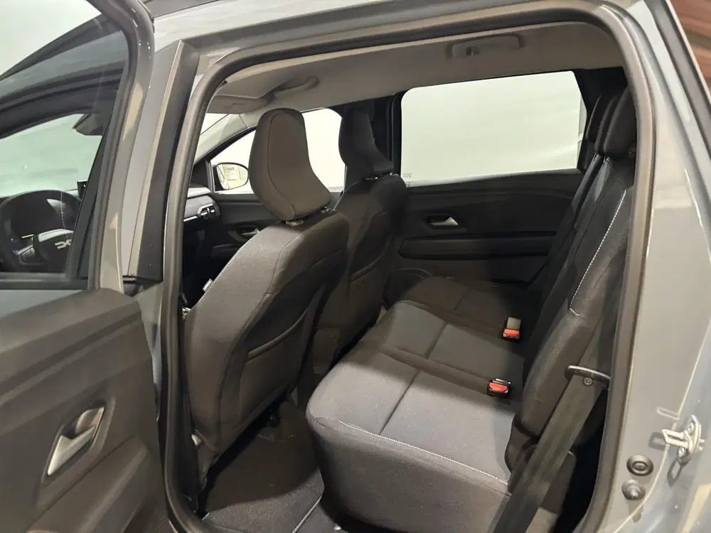 Dacia Jogger 155PK Hybrid Expression 7p Automaat uit 2026, foto 13