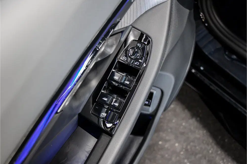 BMW 5-serie 5 Serie Touring 530e M Sport Shadow uit 2025, foto 10