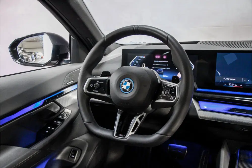 BMW 5-serie 5 Serie Touring 530e M Sport Shadow uit 2025, foto 15