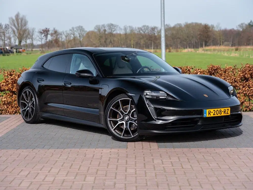 Porsche Taycan 79 kWh uit 2022, foto 13