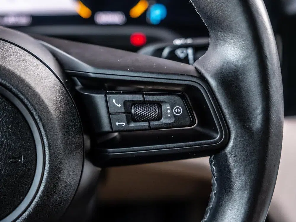 Porsche Taycan 79 kWh uit 2022, foto 18