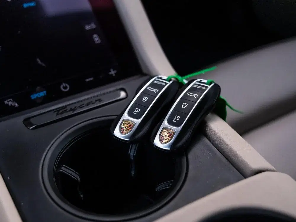 Porsche Taycan 79 kWh uit 2022, foto 20