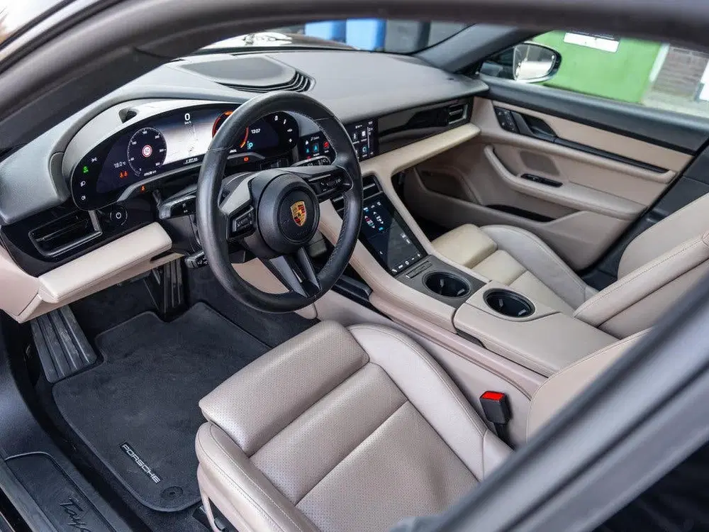 Porsche Taycan 79 kWh uit 2022, foto 7