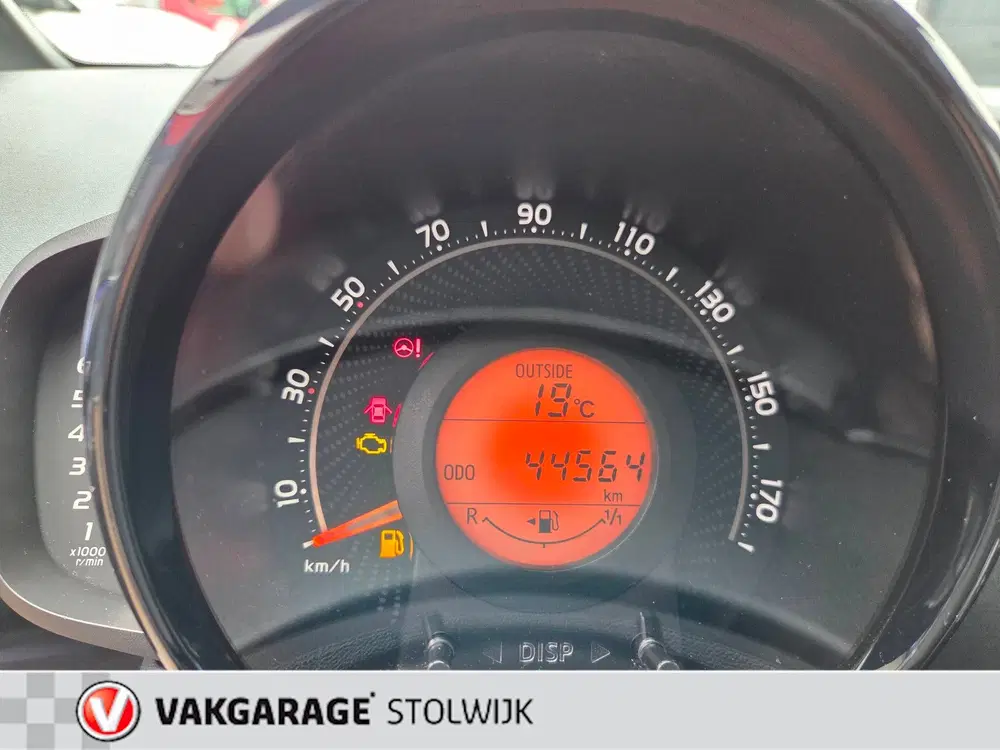 Toyota Aygo 1.0 VVT-i TeamNL AUR Camera uit 2021, foto 11
