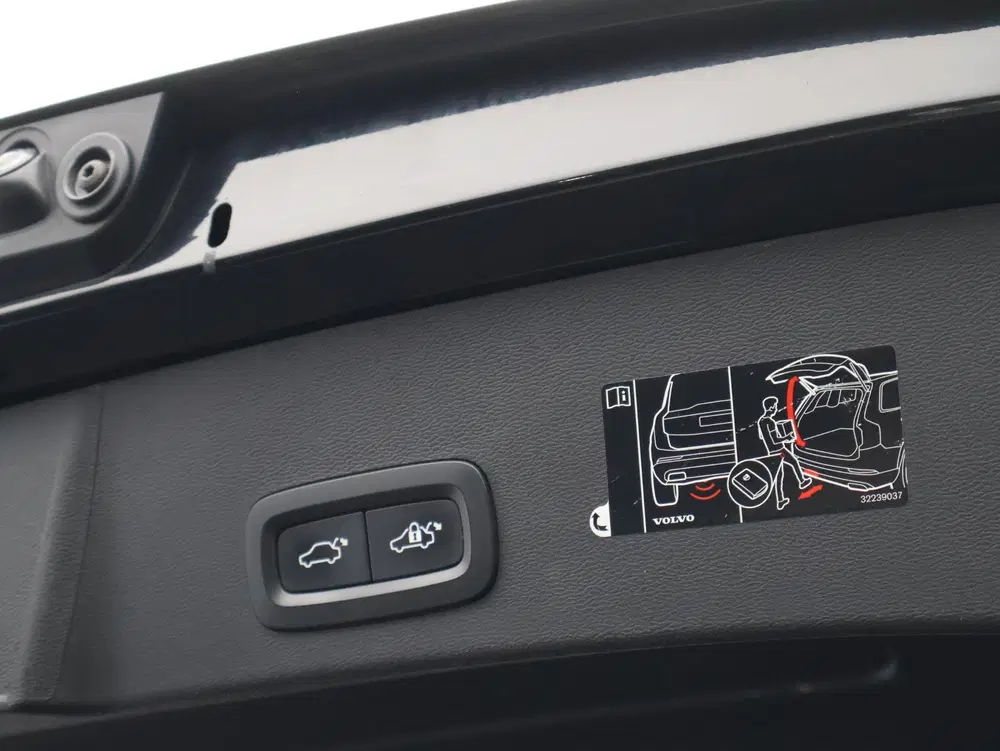 Volvo XC40 T4 Recharge R-Design uit 2021, foto 20