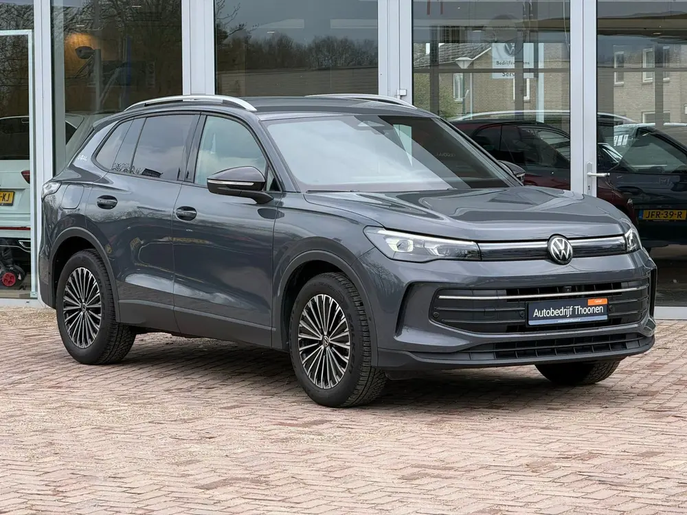 Volkswagen Tiguan 1.5 eTSI Life Edition 150pk | Trekhaak | 3 uit 2025, foto 12