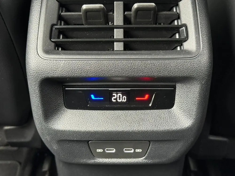 Volkswagen Tiguan 1.5 eTSI Life Edition 150pk | Trekhaak | 3 uit 2025, foto 13