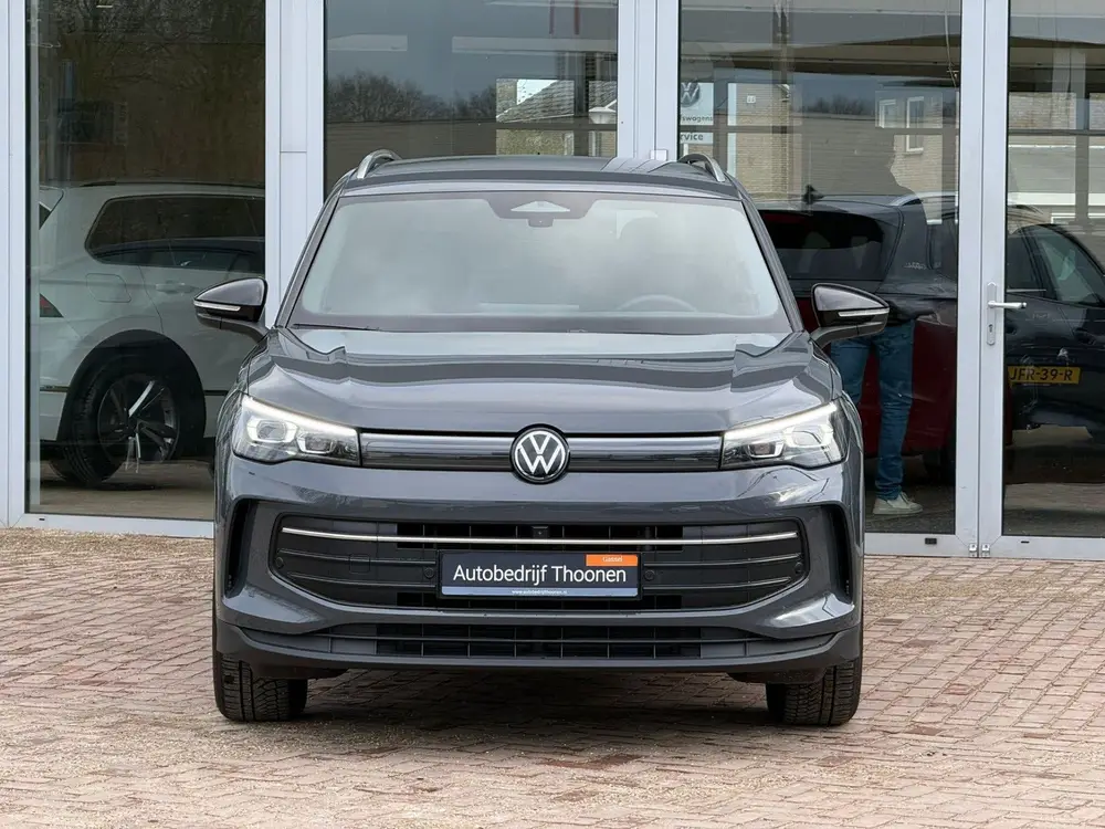 Volkswagen Tiguan 1.5 eTSI Life Edition 150pk | Trekhaak | 3 uit 2025, foto 4