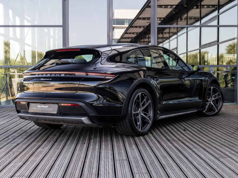 Porsche Taycan 4 93 kWh uit 2022, foto 4
