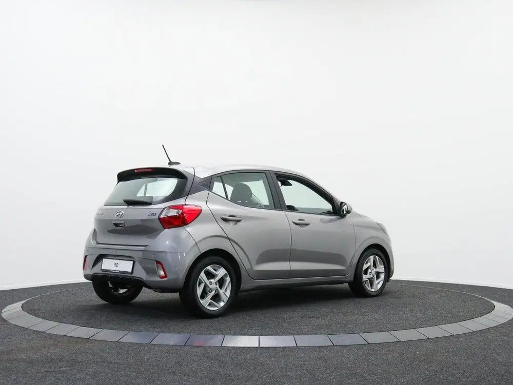 Hyundai i10 1.2 automaat uit 2022, foto 2