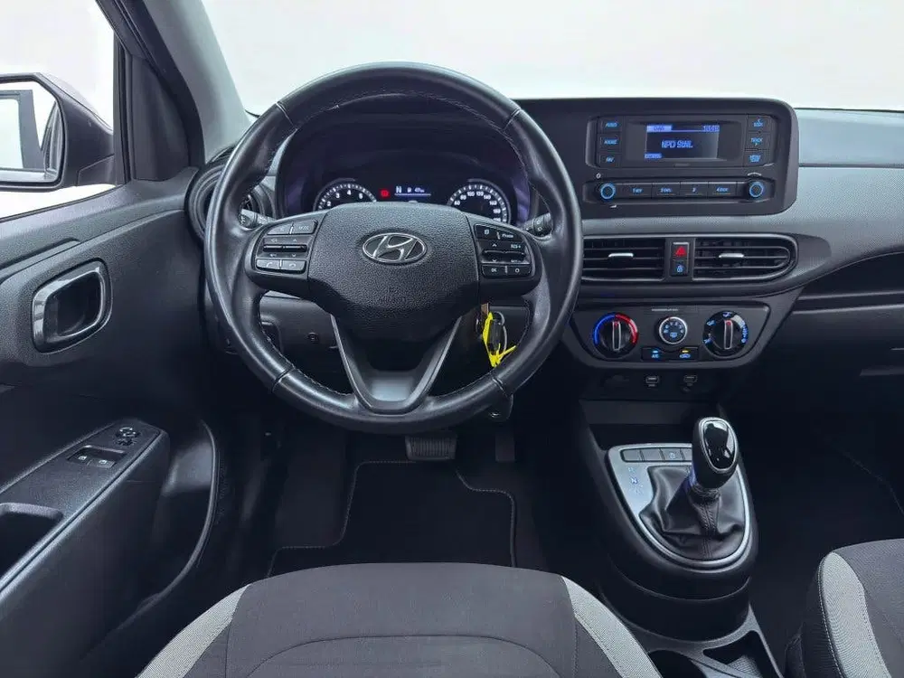 Hyundai i10 1.2 automaat uit 2022, foto 3
