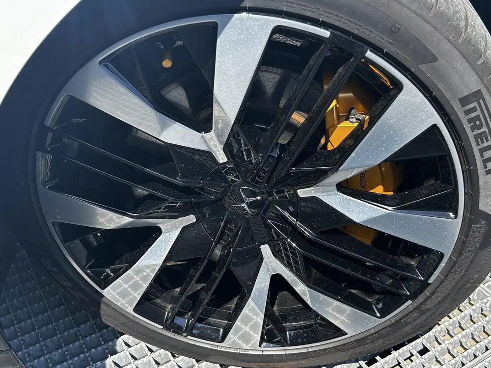 Polestar 4 Long Range Dual motor Performance Prime 10 uit 2026, foto 4