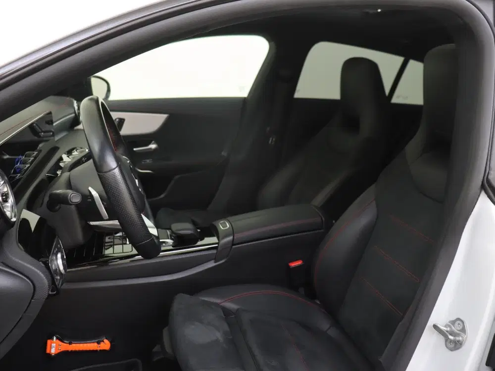 Mercedes-Benz CLA 250 e Business Solut uit 2021, foto 11