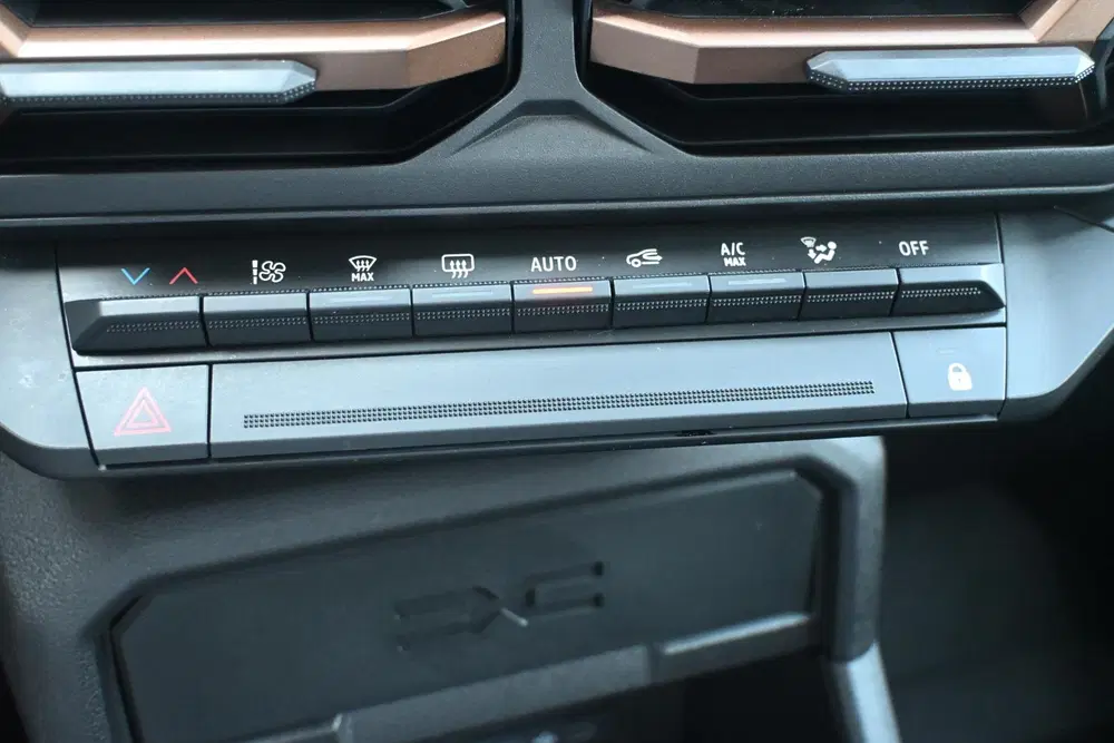 Dacia Duster TCe 130 mild hybrid Extreme uit 2024, foto 16