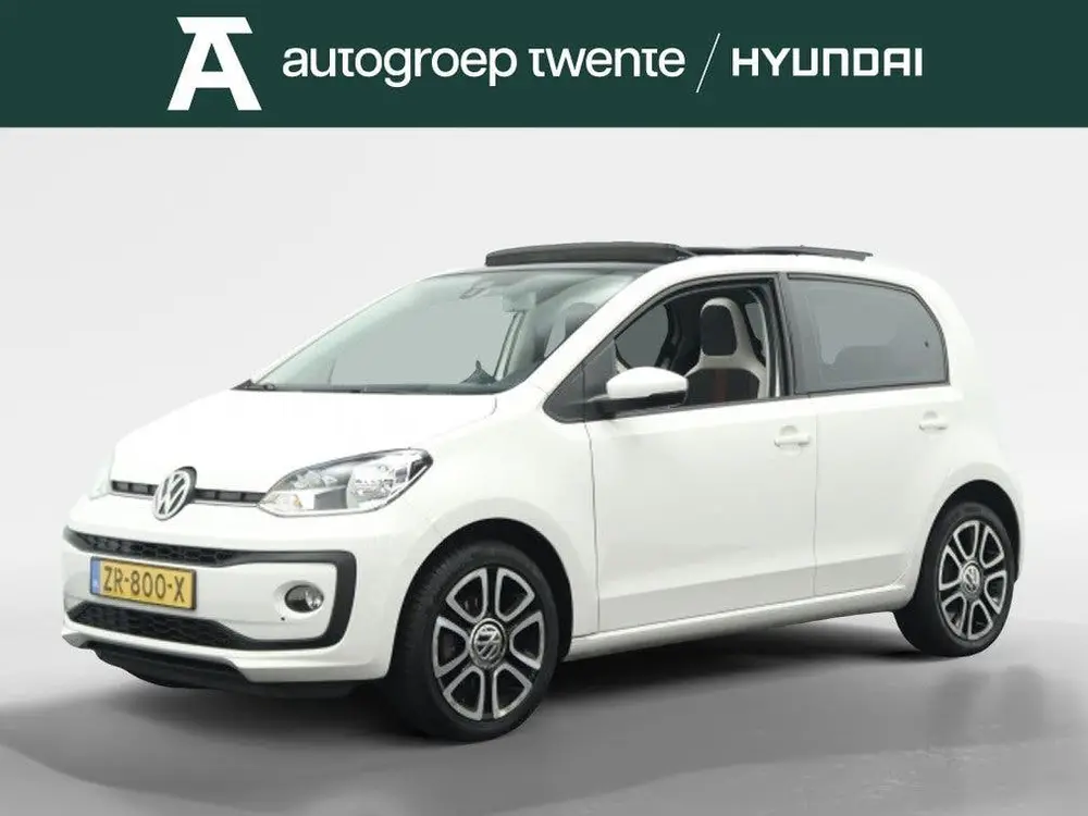 Volkswagen Up! 1.0 BMT high-up! | Panoramadak | Stoelverwarm uit 2019