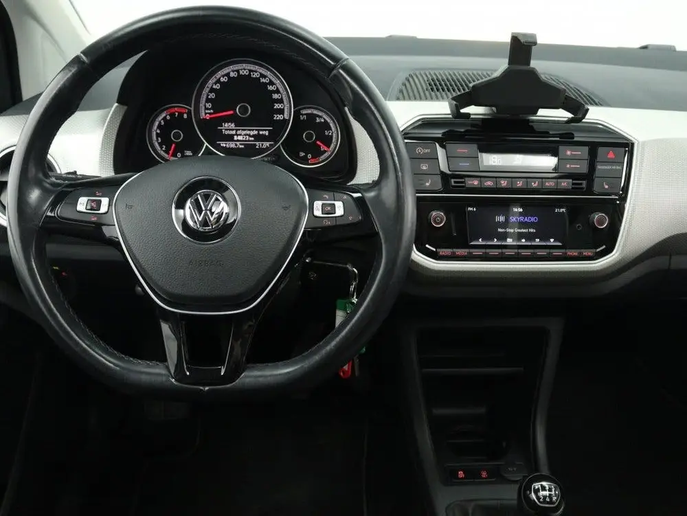 Volkswagen Up! 1.0 BMT high-up! | Panoramadak | Stoelverwarm uit 2019, foto 4