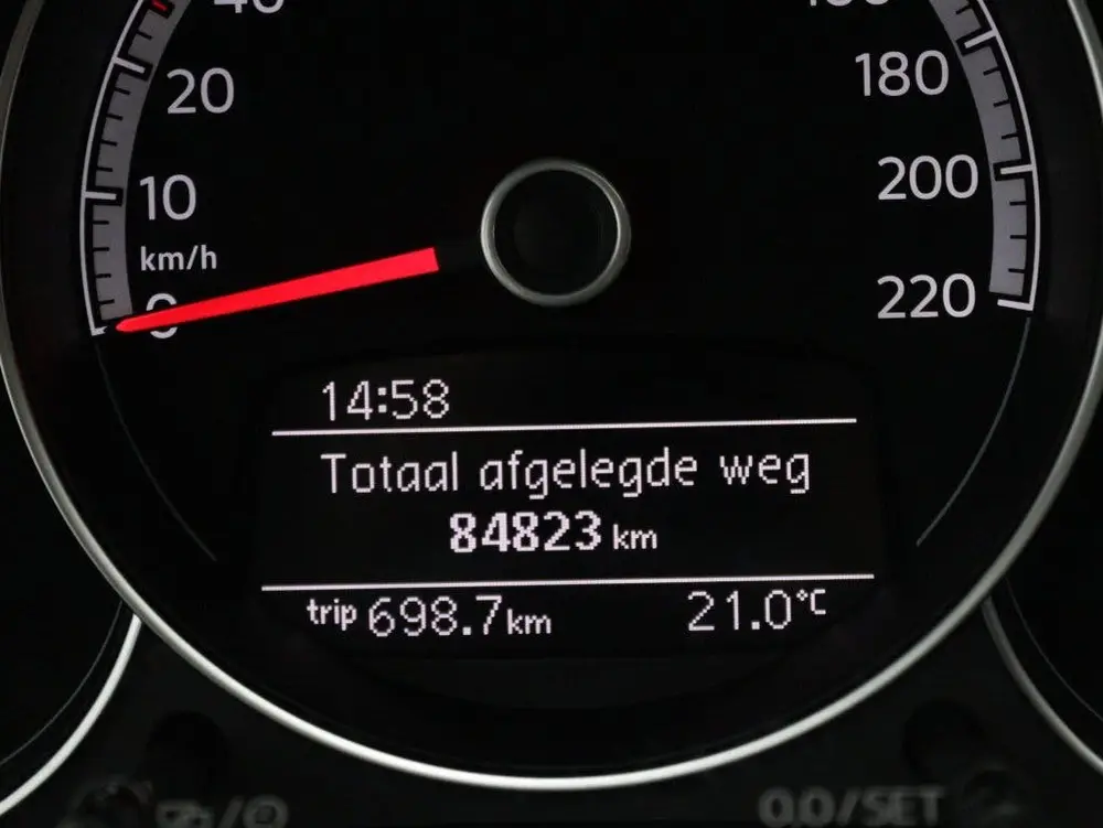 Volkswagen Up! 1.0 BMT high-up! | Panoramadak | Stoelverwarm uit 2019, foto 5