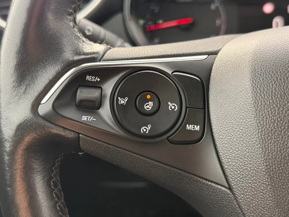 Opel Crossland 1.2 Turbo Elegance uit 2022, foto 14