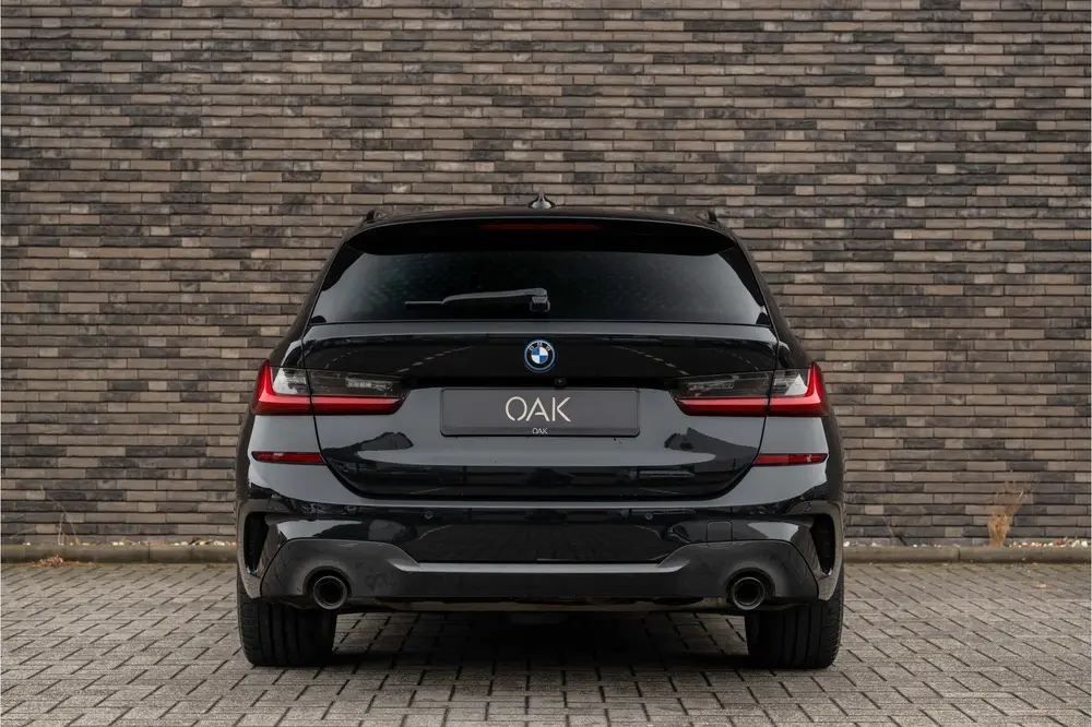 BMW 3-serie 3 Serie Touring 330e uit 2022, foto 10