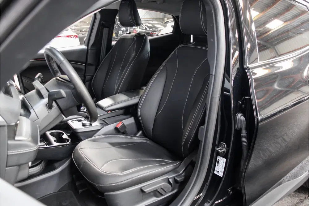Ford Mustang Mach-E RWD 75 kWh uit 2022, foto 13
