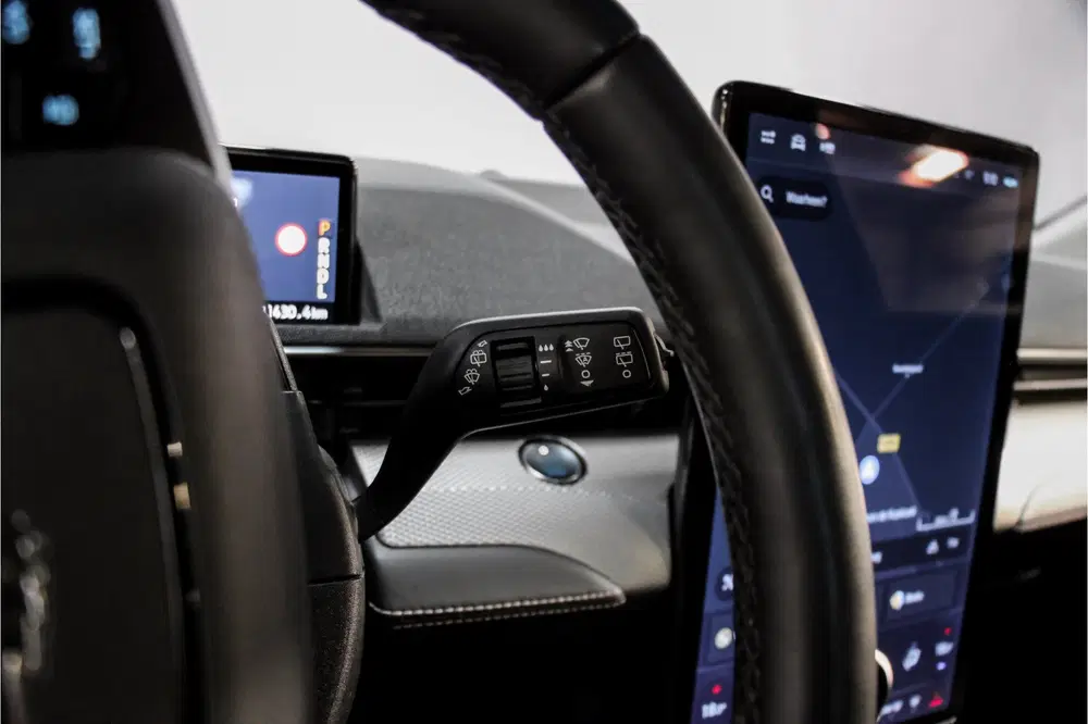 Ford Mustang Mach-E RWD 75 kWh uit 2022, foto 20