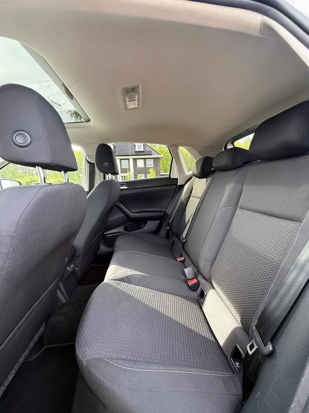 Volkswagen Polo 1.0 TSI 2020, automaat uit 2020, foto 10