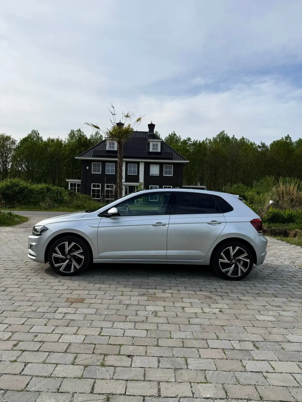 Volkswagen Polo 1.0 TSI 2020, automaat uit 2020, foto 3