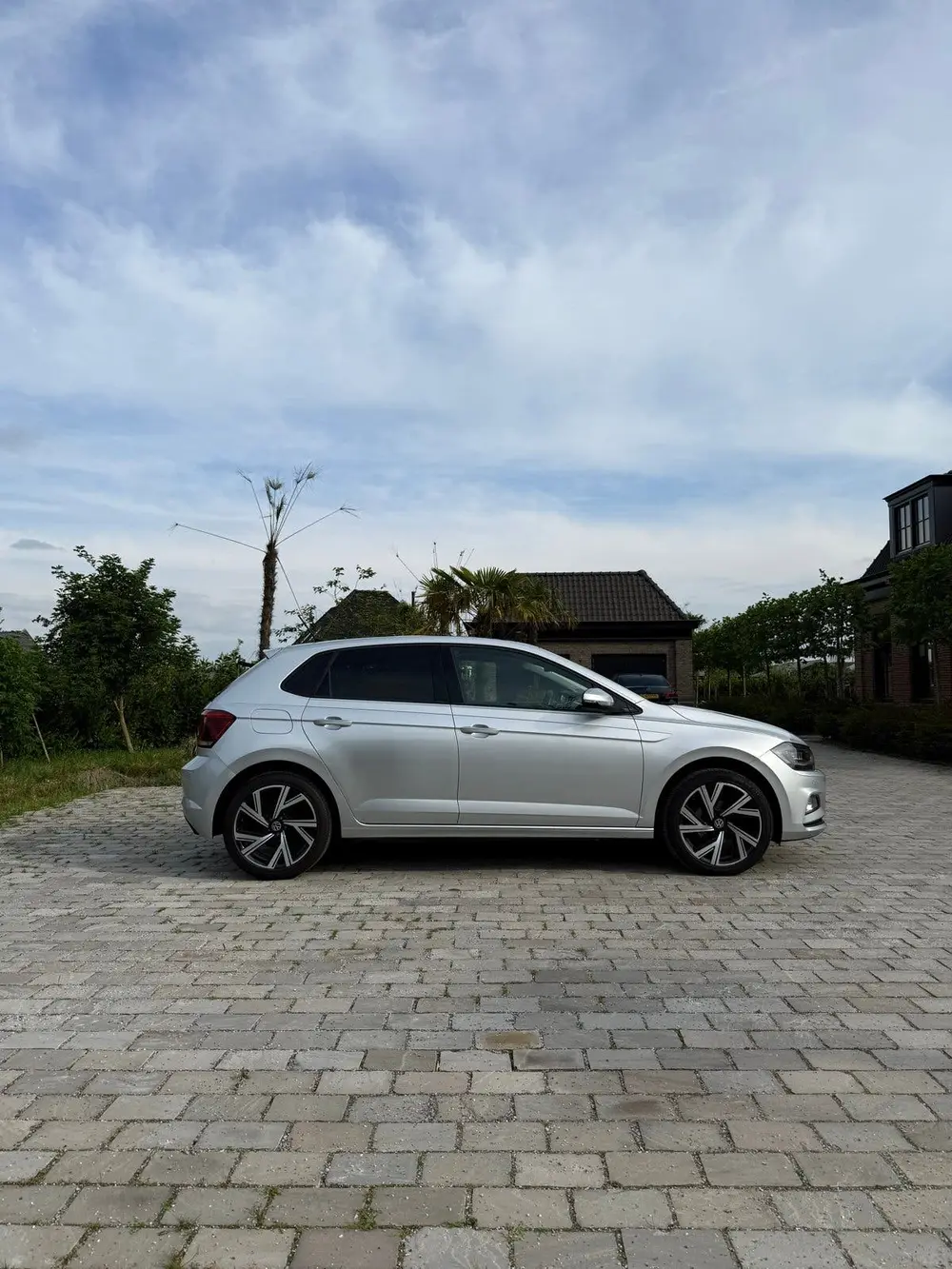 Volkswagen Polo 1.0 TSI 2020, automaat uit 2020, foto 4