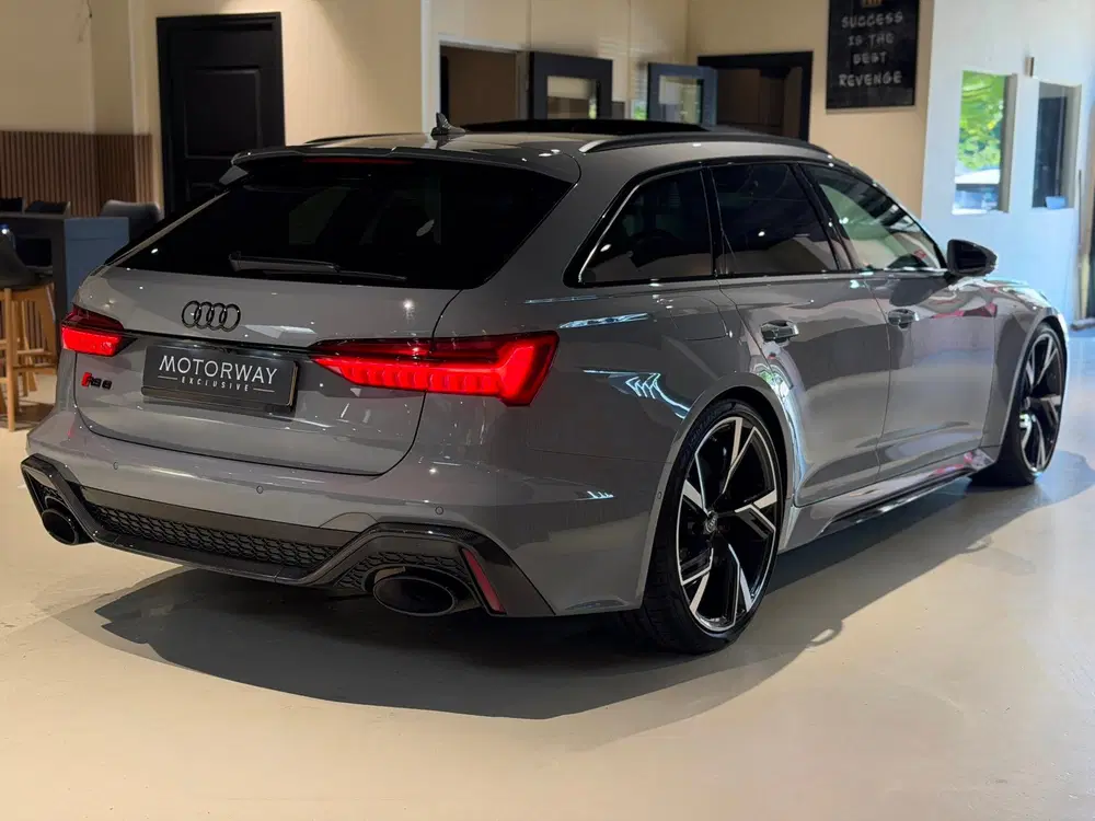 Audi RS6 4.0 TFSI quattro 600PK uit 2021, foto 8