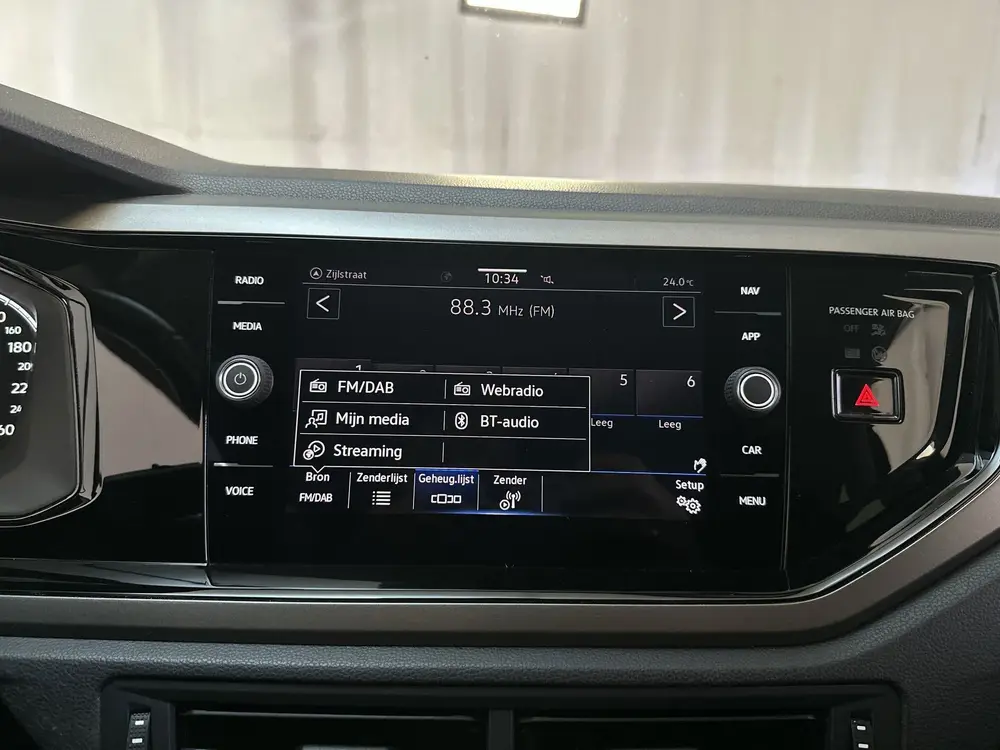 Volkswagen Polo 1.0 TSI R-Line Edition Parkeersensoren Navig uit 2021, foto 20