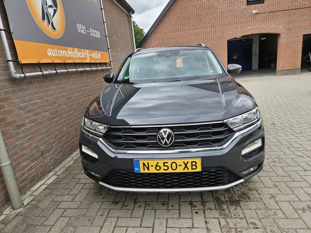 Volkswagen T-Roc 1.5 TSI Style Business (bj 2022, automaat) uit 2022, foto 2
