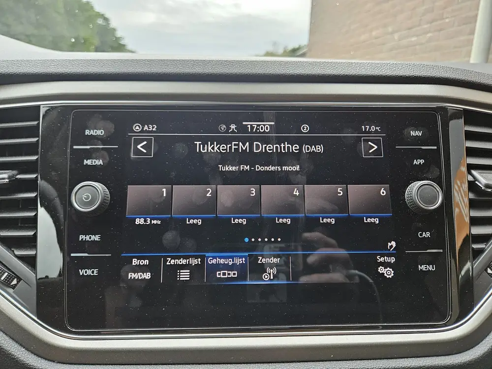 Volkswagen T-Roc 1.5 TSI Style Business (bj 2022, automaat) uit 2022, foto 9