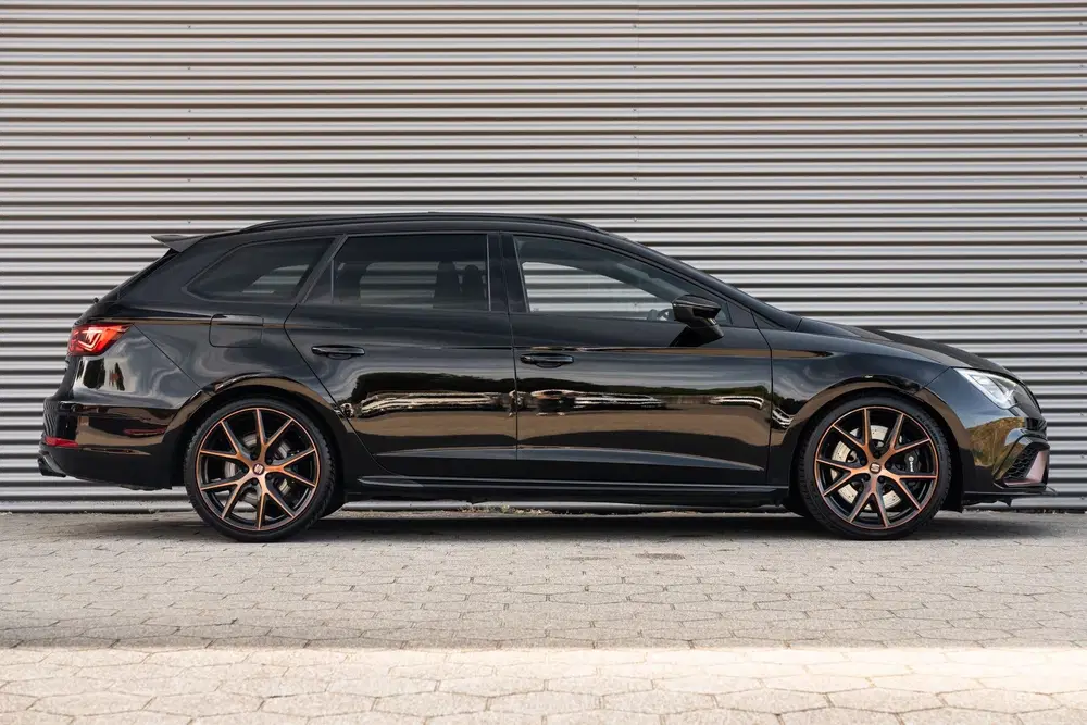 SEAT Leon 2.0 TSI CUPRA R 4DRIVE PANO CARBON BREMBO uit 2020, foto 8