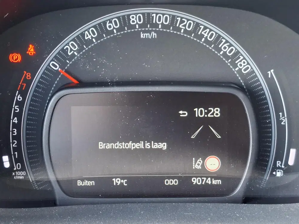 Toyota Aygo X 1.0 VVT-i MT Play CAMERA uit 2025, foto 10