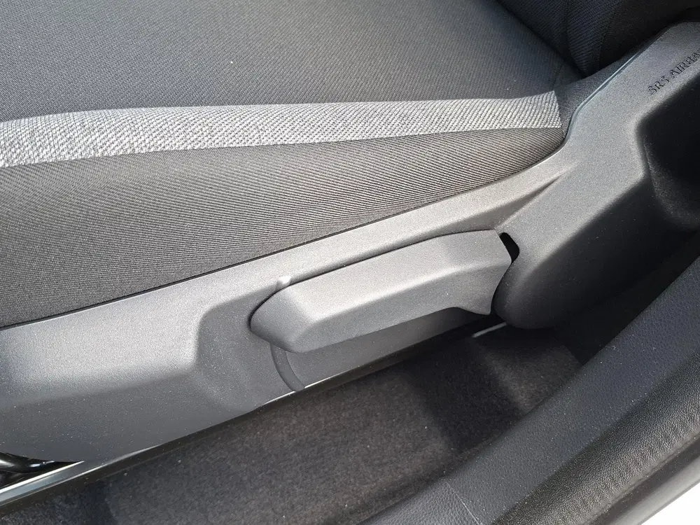 Toyota Aygo X 1.0 VVT-i MT Play CAMERA uit 2025, foto 16