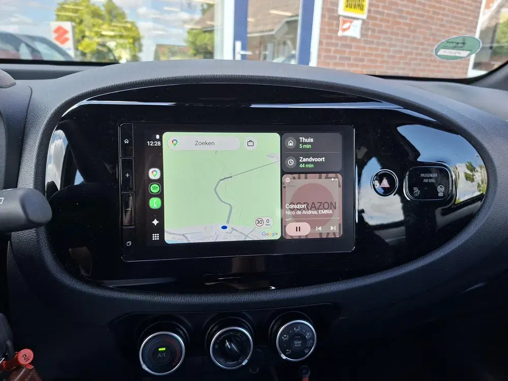Toyota Aygo X 1.0 VVT-i MT Play CAMERA uit 2025, foto 5