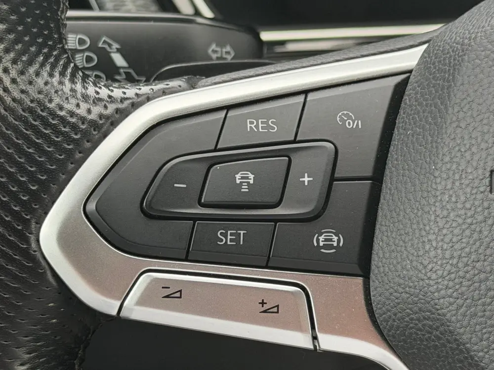 Volkswagen T-Cross 1.0 TSI DSG Automaat 2x R-Line - DeepBlac uit 2019, foto 14