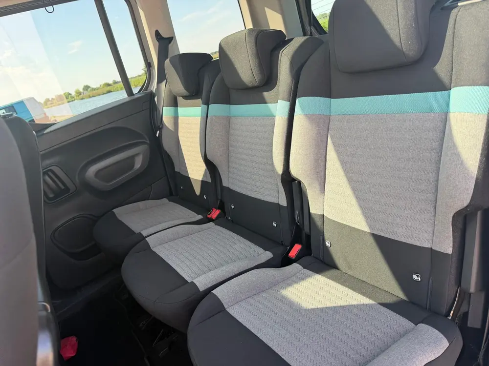 Citroën Berlingo Citroen Berlingo 1.2 PureTech Shine uit 2019, foto 17